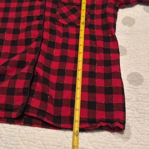 Like New Women’s Red and Black Plaid Pajama Set - Picture 5 of 9